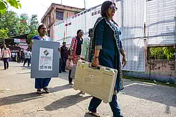 மேற்கு வங்கம்: 152 தொகுதிகளில்
இன்று முதல் கட்ட வாக்குப் பதிவு-
பலத்த பாதுகாப்பு ஏற்பாடுகள்