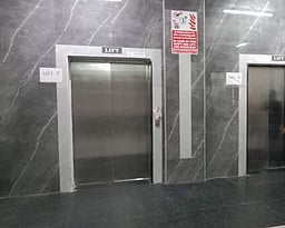 மின்தூக்கிக்குள் பயணி சிக்கினால் எச்சரிக்கை எழுப்பும் ஏஐ அமைப்பு-
நமோ பாரத் நிலையங்களில் விரைவில் அறிமுகம்