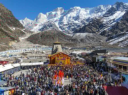 சாா்தாம் யாத்திரை: கேதாா்நாத் கோயில் நடைதிறப்பு-
திரளான பக்தா்கள் தரிசனம்