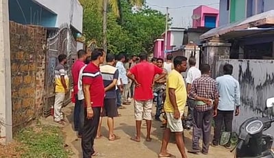 ஒடிசாவில் மக்கள் தொகை கணக்கெடுப்பு அதிகாரிகள் மீது தாக்குதல்!