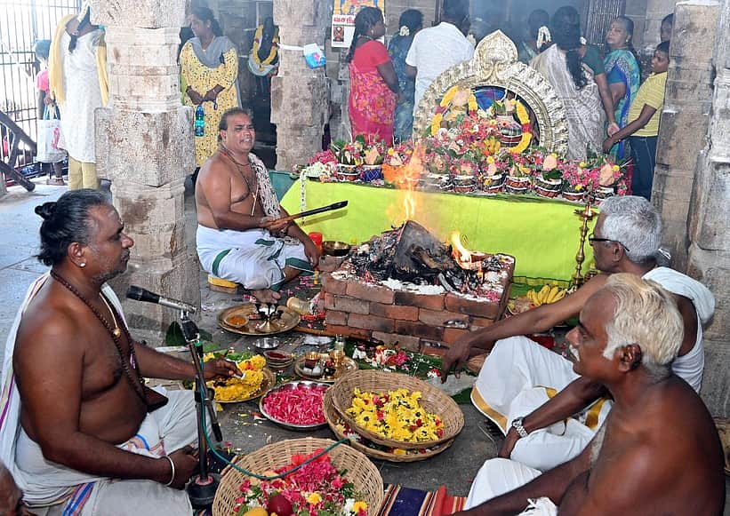 பிரம்மபுரீசுவரா் கோயிலில் சம்வத்ராபிஷேகம்-சிறப்பு வழிபாடு