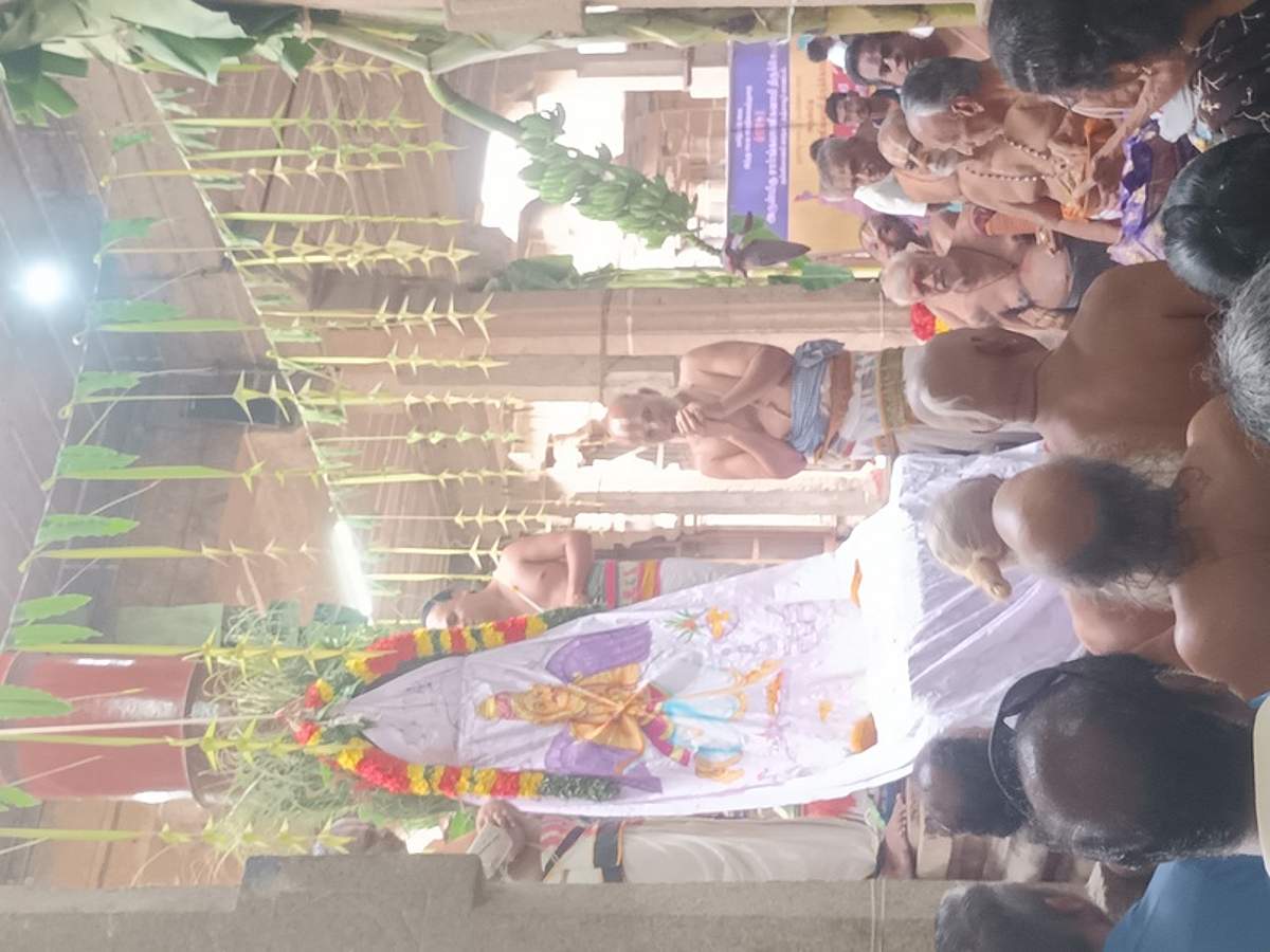 சாரங்கபாணி சுவாமி கோயிலில் சித்திரைத் திருவிழா கொடியேற்றத்துடன் தொடக்கம்