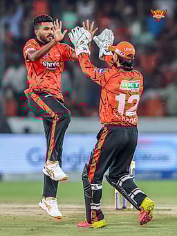 சதம் விளாசிய அபிஷேக்: ஹைதராபாத் - 242/2