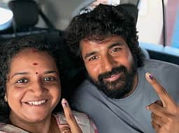 முடிவைத் தெரிந்துகொள்ள ஆர்வமாக உள்ளேன்! வாக்களித்த பின் சிவகார்த்திகேயன்!