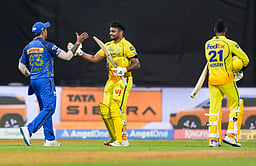 சாம்சன், அகீல் ஹுசைன் அபாரம்; மும்பையை வீழ்த்தியது சென்னை