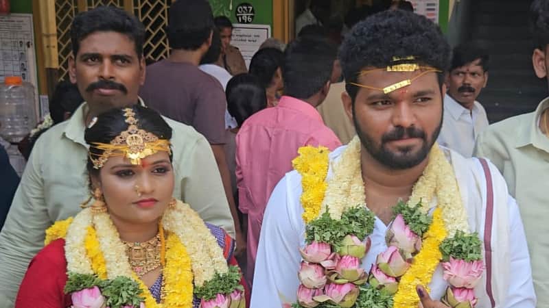 Newlyweds Arrive to Cast Their Votes