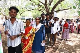 சிவகங்கை மாவட்டத்தில் 76% வாக்குப் பதிவு