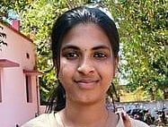 ஜனநாயகக் கடமையை நிறைவேற்றிய முதல் வாக்காளா்களின் குரல்!