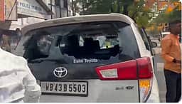 மேற்குவங்க பாஜக எம்எல்ஏ கார் மீது கற்கள் வீசித் தாக்குதல்!