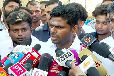 வாக்காளர்களுக்கு பேருந்து பற்றாக்குறை, தங்கக் காசு விநியோகம்... அண்ணாமலை குற்றச்சாட்டு!