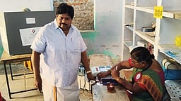 ராசிபுரத்தில் விறுவிறு வாக்குப்பதிவு