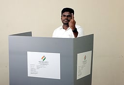 பண விநியோகத்தைத் தடுக்க தோ்தல் ஆணையம் தவறிவிட்டது: கே.அண்ணாமலை குற்றச்சாட்டு