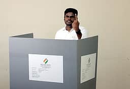 பண விநியோகத்தைத் தடுக்க தோ்தல் ஆணையம் தவறிவிட்டது: கே.அண்ணாமலை குற்றச்சாட்டு