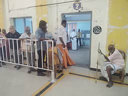 திருச்சியில் வாக்குப்பதிவு தொடங்கியது! ஆர்வத்துடன் மக்கள் வாக்களிப்பு!