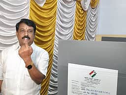 தேசிய ஜனநாயக கூட்டணிக்கு பிரகாசமான வெற்றி வாய்ப்பு: நயினாா் நாகேந்திரன்