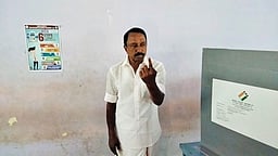 விஜய் தமிழகத்தை ஆளப்போவது நிச்சயம்: கோபி தவெக வேட்பாளா் கே.ஏ.செங்கோட்டையன்