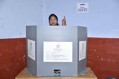 நீலகிரி மாவட்டத்தில் 78.90 சதவீதம் வாக்குப் பதிவு
