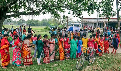 மேற்கு வங்கத்தில் முதல்கட்ட வாக்குப்பதிவு நிறைவு!