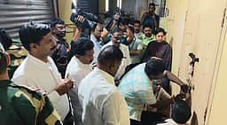 ஈரோடு, கோபி வாக்கு எண்ணிக்கை மையங்களுக்கு மூன்றடுக்கு பாதுகாப்பு