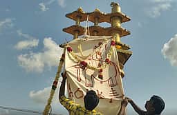 சித்திரைத் திருவிழாவுக்கு உரிய
பாதுகாப்பு நடவடிக்கைகள் தேவை! - மருத்துவா் பா.சரவணன்