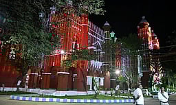 புதுகையில் ரூ. 15 கோடியில் புதுப்பிக்கப்பட்ட மாவட்ட நீதிமன்ற வளாகம் இன்று திறப்பு