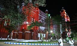 புதுகையில் ரூ. 15 கோடியில் புதுப்பிக்கப்பட்ட மாவட்ட நீதிமன்ற வளாகம் இன்று திறப்பு