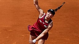 ரைபகினா, ஆஸ்டபென்கோ முன்னேற்றம்