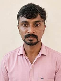 திமுக வேட்பாளா் வீட்டில் 122 பவுன்
திருடியவா் நீதிமன்றத்தில் சரண்