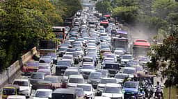 சென்னை திரும்பும் மக்கள்: இரு நாள்களுக்கு போக்குவரத்து மாற்றம்