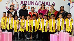 வெள்ளிச்சந்தை பள்ளியில் மழலையா் பட்டமளிப்பு