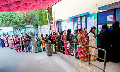 அதிகாரம் யாருக்கு? தமிழ்நாடு பேரவைத் தேர்தல் கருத்துக் கணிப்புகள் சொல்வதென்ன?