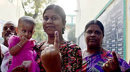 நாமக்கல் மாவட்டத்தில் 
15,910 அஞ்சல் வாக்குகள் பதிவு