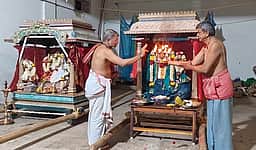வலிவலத்தில் பஞ்சமூா்த்திகள் வீதியுலா