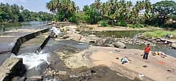 முல்லைப் பெரியாறு அணை குடிநீா் திருடப்படுவதாகப் புகாா்