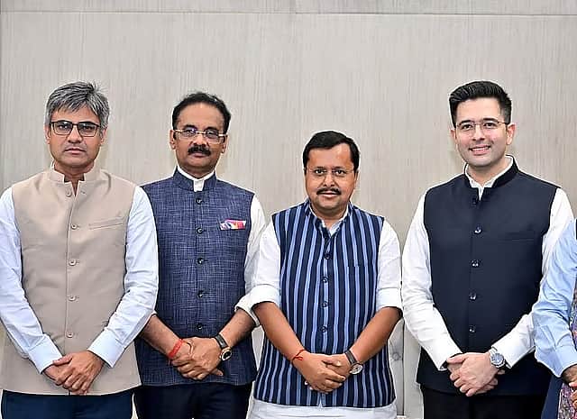 கட்சியில் இணைய அழுத்தம்தான் காரணமா? பாஜக மீது திமுக குற்றச்சாட்டு