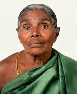 சேலையில் தீப்பிடித்து மூதாட்டி உயிரிழப்பு