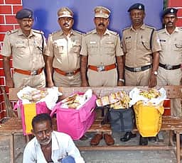 கோவில்பட்டி ரயில் நிலையத்தில் 
புகையிலை பொருள்கள் பறிமுதல்!