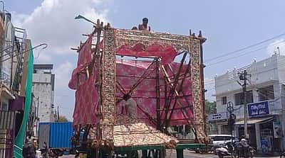 தஞ்சை பெரிய கோயிலில் நாளை சித்திரைத் தேரோட்டம்: பாதுகாப்பு ஏற்பாடுகள் தீவிரம்  