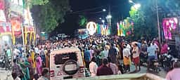 சொக்கம்பட்டியில் இரு தரப்பினருக்கிடையே தகராறு: சாலை மறியல்