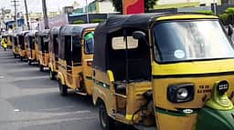 திருவள்ளூரில் 45 நாள்களுக்குப் பின் ஆட்டோ எல்பிஜி கேஸ் ஒரு கிலோ ரூ.99-க்கு விற்பனை! ஓட்டுநா்கள் அதிா்ச்சி!