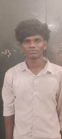 ரயில் மோதியதில் தண்டவாளத்தில் தூங்கிய இளைஞா் உயிரிழப்பு