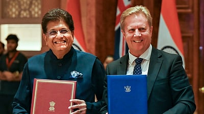 நியூஸிலாந்துடன் தடையற்ற வணிக ஒப்பந்தம் கையெழுத்து! 8,284 பொருள்களுக்கு 100% வரி விலக்கு!