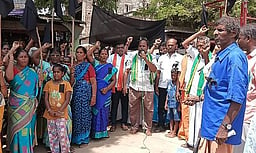 ஜனநாயகன் திரைப்படத்துக்கு
எதிராக போராட்டம்