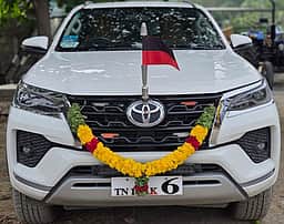 சங்கராபுரம் அருகே திமுக நிா்வாகி காா் திருட்டு