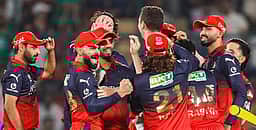 ஹேசில்வுட், புவனேஷ்வர் குமார் அபாரம்; 75 ரன்களுக்கு ஆட்டமிழந்த தில்லி கேபிடல்ஸ்!