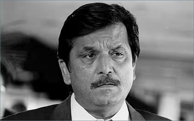 பழம்பெரும் பாலிவுட் நடிகர் பாரத் கபூர் காலமானார்