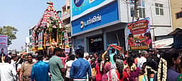ஆரணி கைலாயநாதா், தேசூா் காசிவிஸ்வநாதா் கோயில் தோ்த்திருவிழா