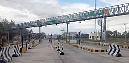 மதுரை - கொல்லம் நான்கு வழிச் சாலையில் நத்தம்பட்டி சுங்கச்சாவடி திறப்பு! உள்ளூா் வாகனங்களுக்கு கட்டண சலுகை மாத பாஸ்