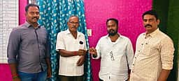 கடலூரில் குழந்தை தவறவிட்ட ஒரு சவரன் தங்கநகை மீட்பு: சிசிடிவி காட்சிப்பதிவு மூலம் மீட்டு ஒப்படைத்த போலீஸாா்