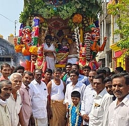 அதிதீஸ்வரா் கோயில் சித்திரை தேரோட்டம்